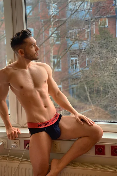 Bryan (27 años) — Madrid
