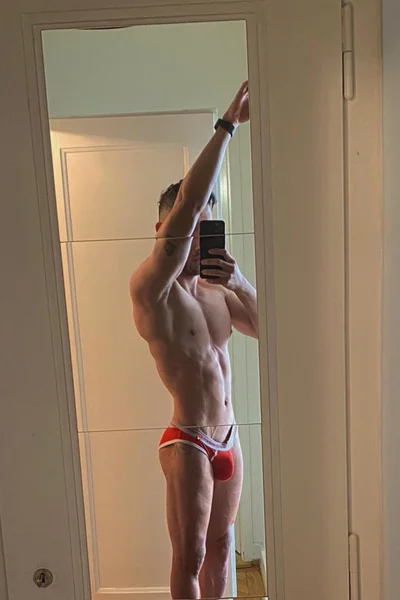 Bryan (27 años) — Madrid, España - 18
