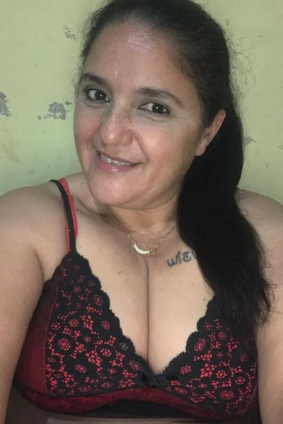 Sabrina Paz (23 años) — Villa Devoto, Argentina - 6