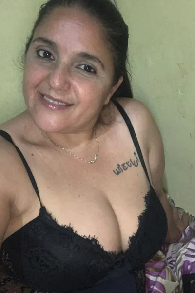 Sabrina Paz (23 años) — Villa Devoto, Argentina - 5