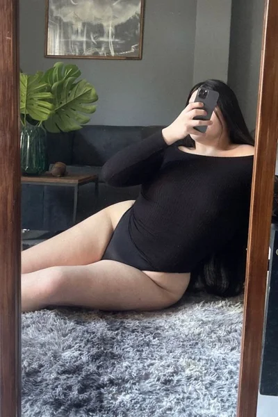 Angeles Vixyn (21 años) — Recoleta, Argentina - 160