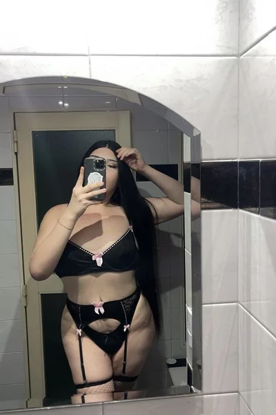 Angeles Vixyn (21 años) — Recoleta, Argentina - 57
