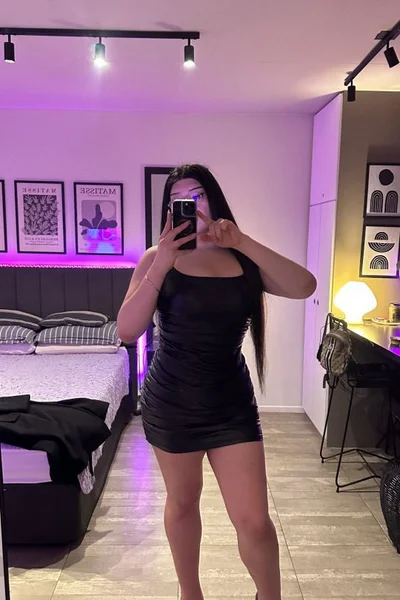 Angeles Vixyn (21 años) — Recoleta, Argentina - 10