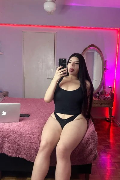 Angeles Vixyn (21 años) — Recoleta, Argentina - 28
