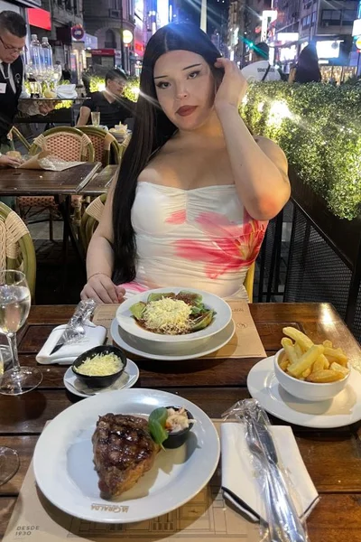 Angeles Vixyn (21 años) — Recoleta, Argentina - 40