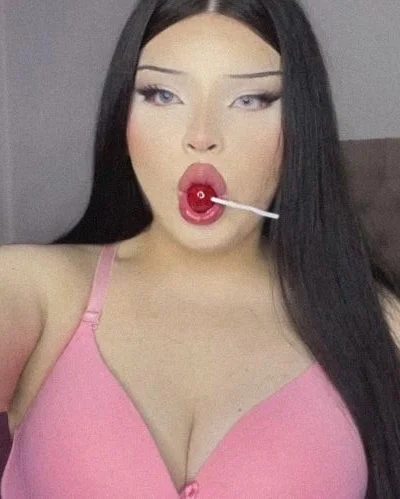 Angeles Vixyn (21 años) — Recoleta, Argentina - 23