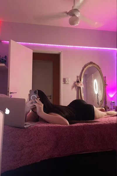 Angeles Vixyn (21 años) — Recoleta, Argentina - 32