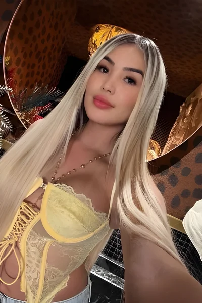 Zoe Py (22 años) — Palermo, Argentina - 2