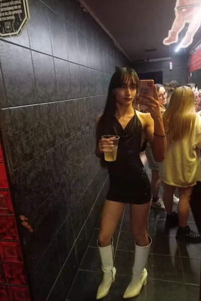 Lulu (22 años) — Recoleta, Argentina - 25