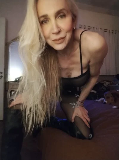 Ivana Weiss (45 años) — Villa Urquiza, Argentina - 18