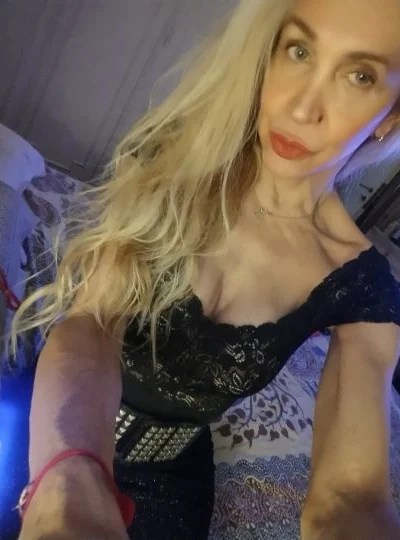 Ivana Weiss (45 años) — Villa Urquiza, Argentina - 8