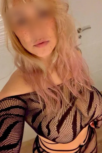 Fernanda (28 años) — Madrid, España - 1