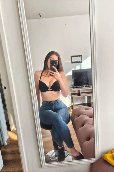 Sophia (30 years) — Las Condes, Chile - 25
