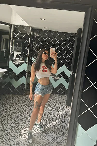 Luna (32 años) — Pinamar, Argentina - 167