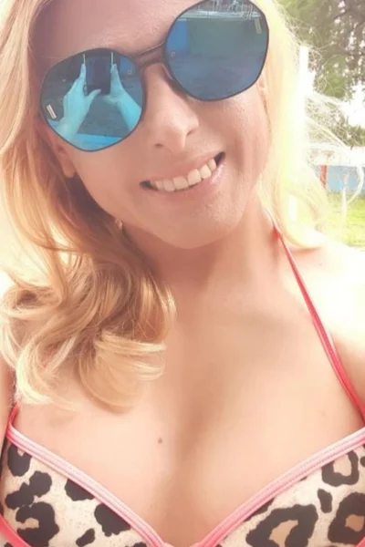 Paula Saez (36 anos) — Microcentro, Argentina - 77