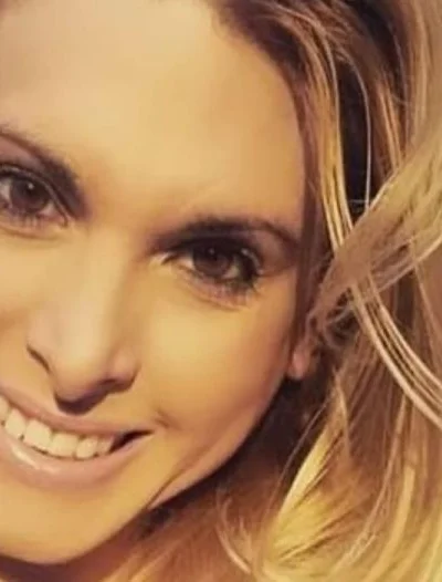 Paula Saez (36 anos) — Microcentro, Argentina - 159