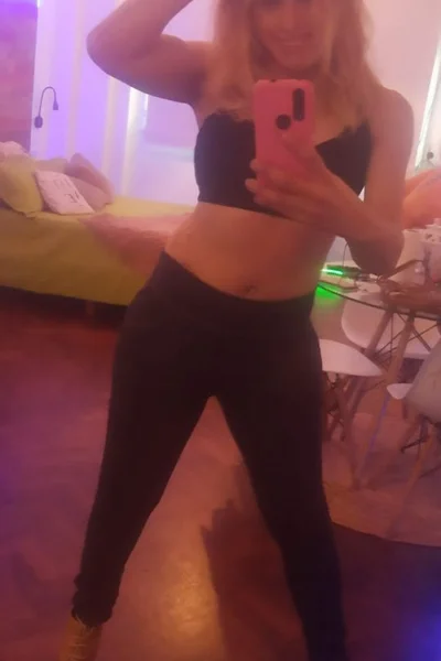 Paula Saez (36 anos) — Microcentro, Argentina - 120