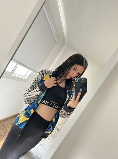 Eugenia (24 años) — Recoleta, Argentina - 14