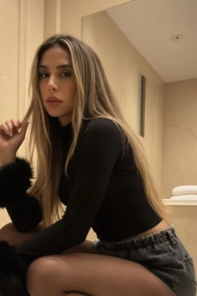Alice Grecco (26 anos) — Recoleta, Argentina - 18