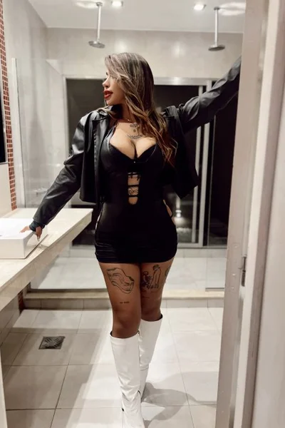 Mishelle Sa (23 años) — Palermo, Argentina - 59