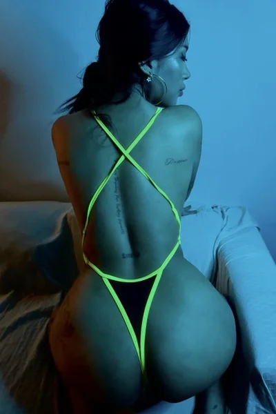 Mishelle Sa (23 años) — Palermo, Argentina - 12