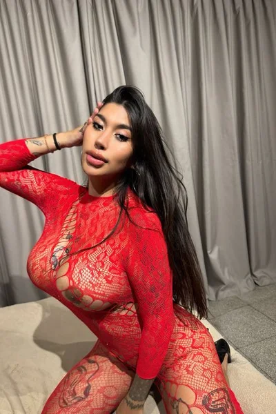 Mishelle Sa (23 años) — Palermo, Argentina - 10