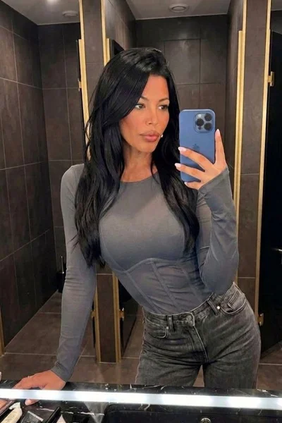 Agustina Gonzaga (38 years) — Palermo, Argentina - 123