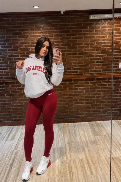 Alexa B (24 años) — Palermo, Argentina - 28