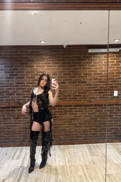 Alexa B (24 años) — Palermo, Argentina - 23
