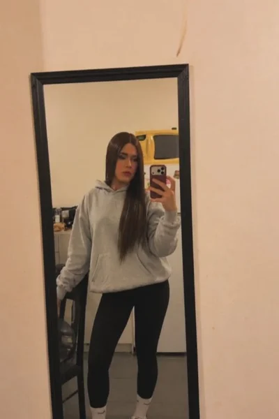 Alexa B (24 años) — Palermo, Argentina - 56