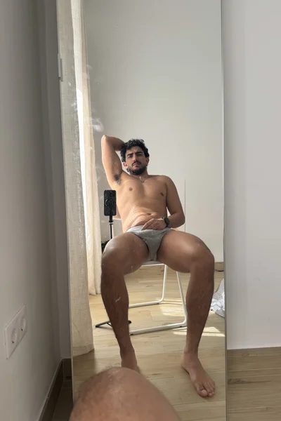 César (29 anos) — Madrid, España - 3