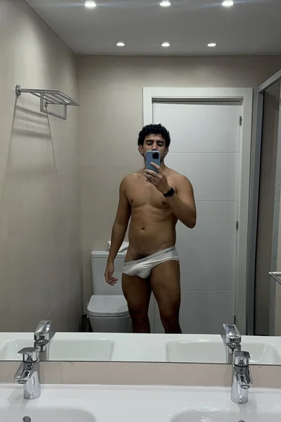 César (29 anos) — Madrid, España - 2