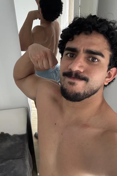 César (29 anos)