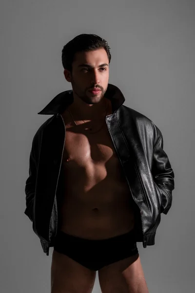 Apollo (24 años) — São Paulo, Brasil - 2