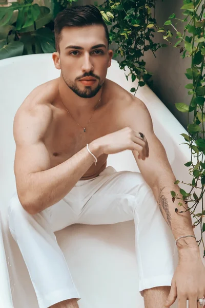 Apollo (24 años) — São Paulo, Brasil - 20