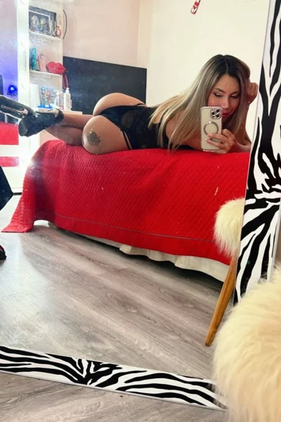 Luly Hot (31 años) — Confluencia, Argentina - 35