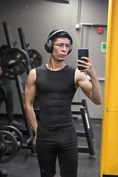 Alex (26 anos) — Ciudad de México, México - 5