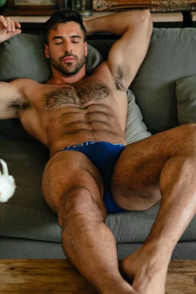 Lorenzo (29 anos) — Madrid, España - 3