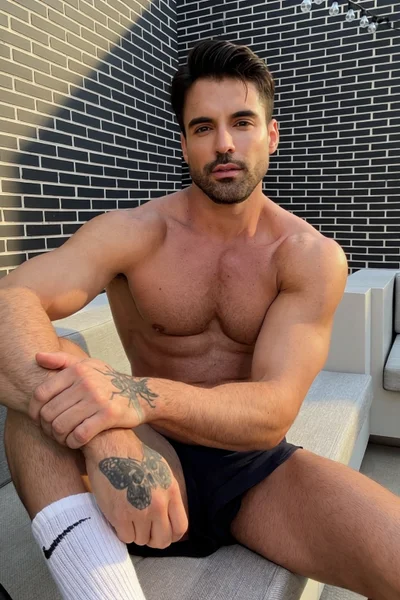 Lorenzo (29 anos) — Madrid, España - 25