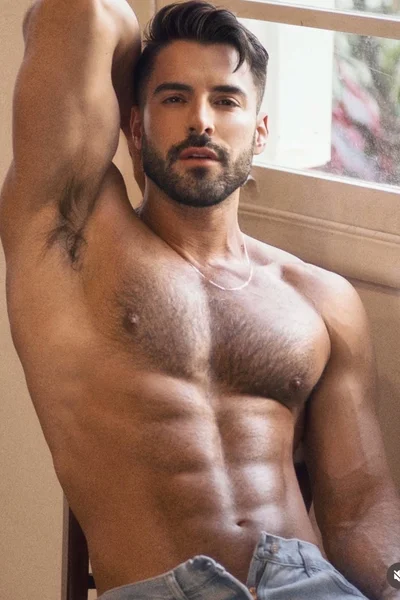 Lorenzo (29 anos) — Madrid, España - 16