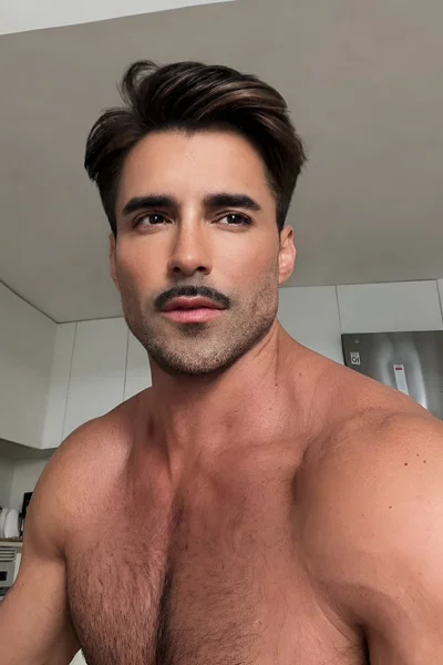 Lorenzo (29 anos) — Madrid, España - 21