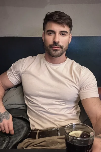 Lorenzo (29 anos) — Madrid, España - 32