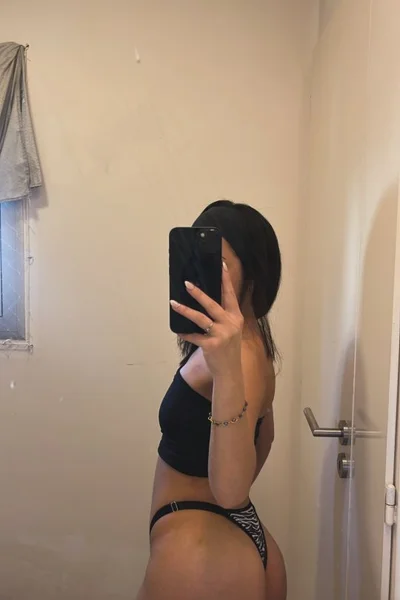 Lyra (24 años) — San Telmo, Argentina - 15