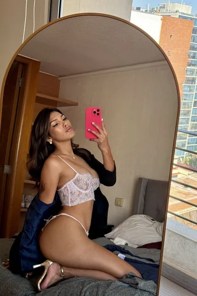 Dakota Sinclair (21 years) — Las Condes, Chile - 60