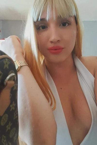 Candela (22 años) — Berazategui, Argentina - 20