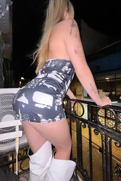 Candela (22 años) — Berazategui, Argentina - 15