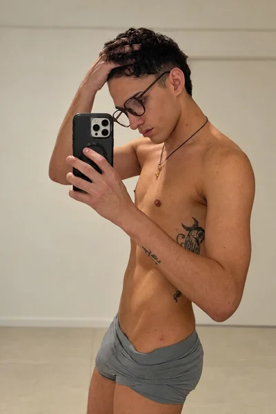 Grego (23 años) — Capital Federal, Argentina - 3