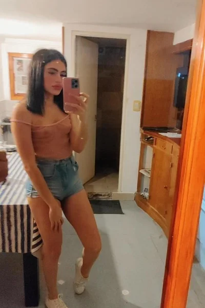 Perla Francisca (22 anos) — Almagro, Argentina - 2