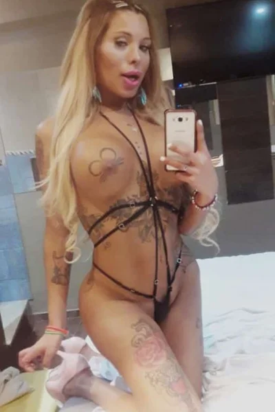 Avril Anderson (30 años) — Colegiales, Argentina - 303