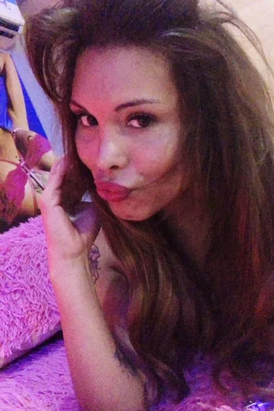 Avril Anderson (30 años) — Colegiales, Argentina - 138